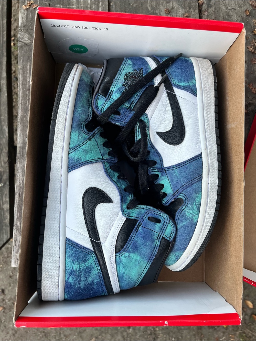 Nike Air Jordan 1 Mid in Teal Marble/White/Black